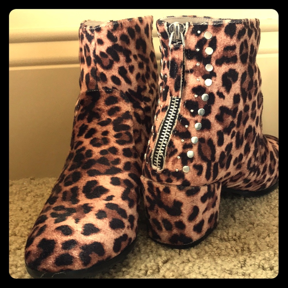 leopard print shoes
